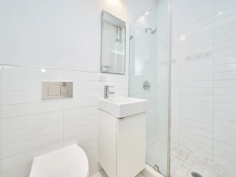 321 E 78th St #3B — Photo 10
