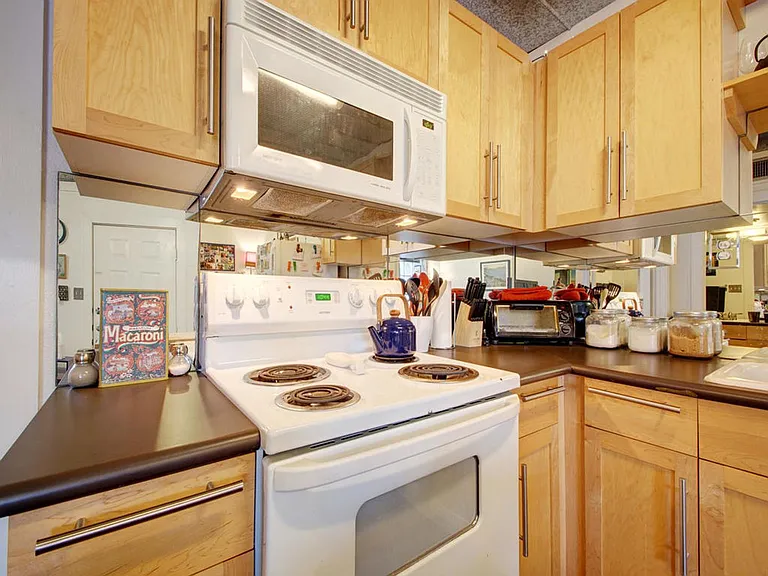 5100 Bruning Ave — Photo 14