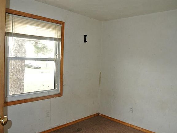 5th image of 1404 Sierra Dr