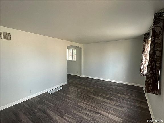 3rd image of 1554 W Bayaud Avenue