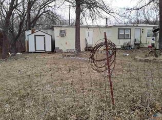 6371 NE Highway 2, Windsor, MO 65360