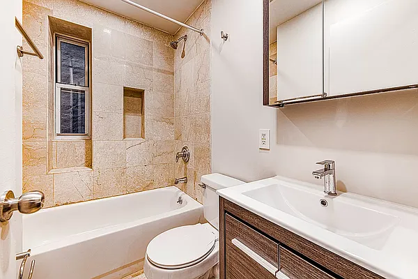 Rented by REAL New York | media 12