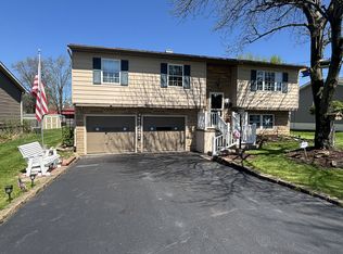 1750 Nova Ln, Poland, OH 44514