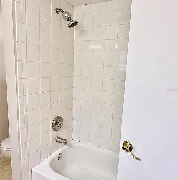 1215 Creekbottom Cir — Photo 17