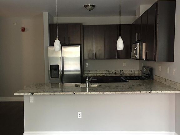 2nd image of 120 Halsted St