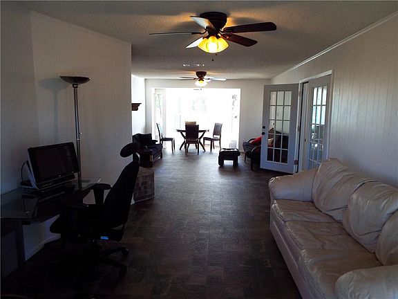 5th image of 5927 Courtney Ln