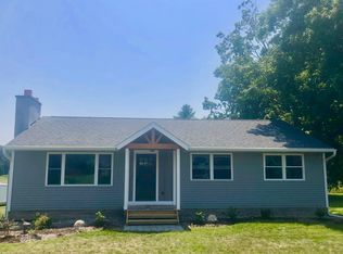 180 Sunnyside Rd, Queensbury, NY 12804