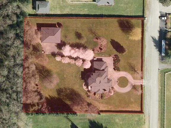 4th image of 8115 197th St