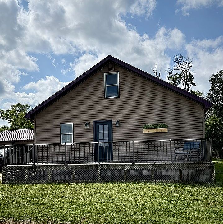 1st image of 865 Matlock Blvd