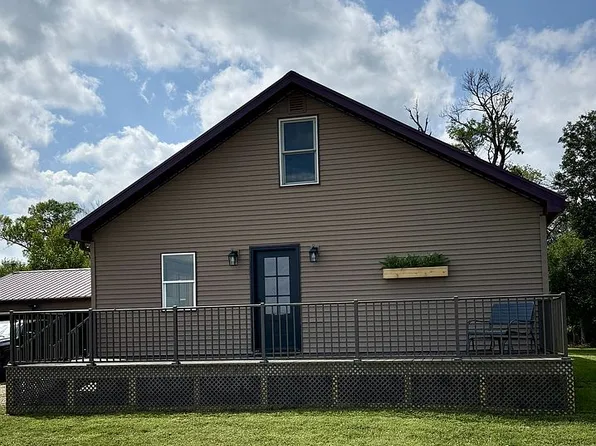 865 Matlock Blvd, Sheldon, IA 51201