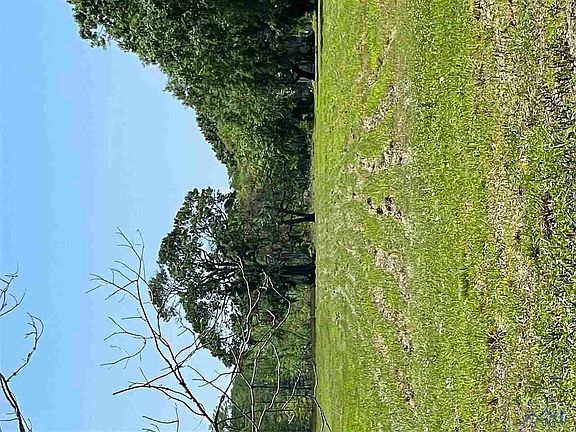 2nd image of 1300 Highway 662