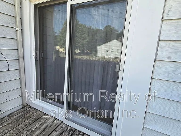614 E Tennyson Ave — Photo 30