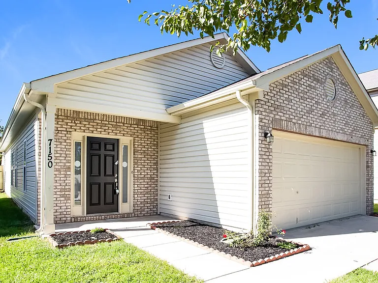 7150 Parklake Pl — Photo 3