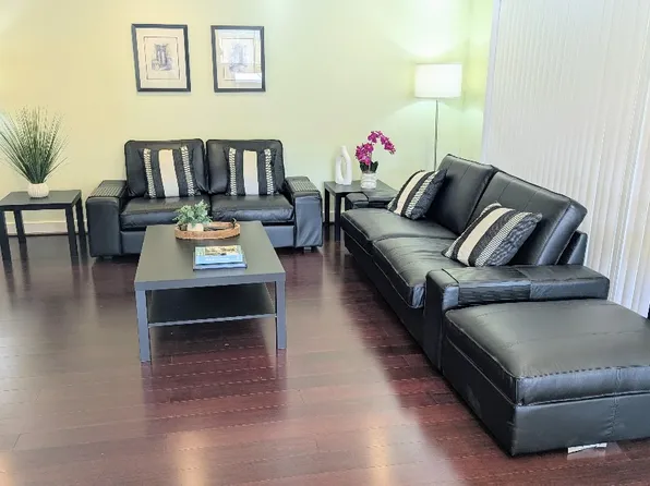 1385 San Domar Dr Unit 2, Mountain View, CA 94043