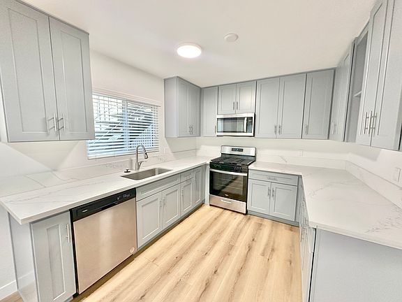 4th image of 3926 Inglewood Blvd APT 4