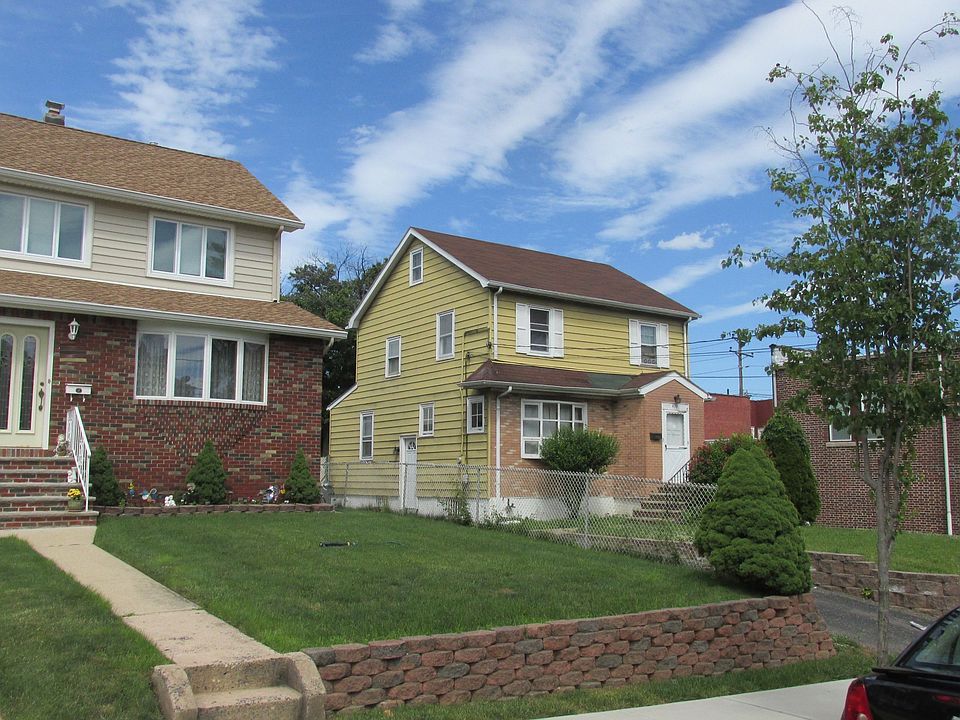 2nd image of 499 Marlboro Rd