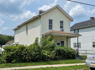 208 S Lafayette St, New Castle, PA 16102