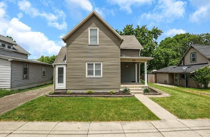 1st image of 530 W 4th St