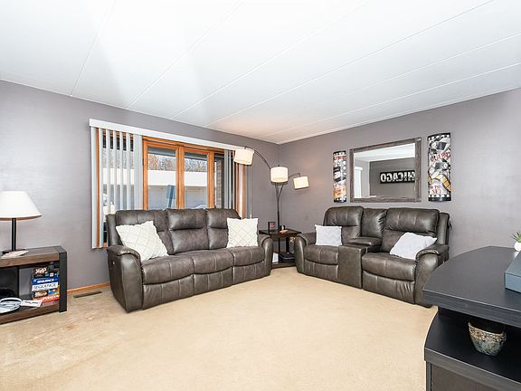 3rd image of 5140 Shadow Creek Dr Unit 2