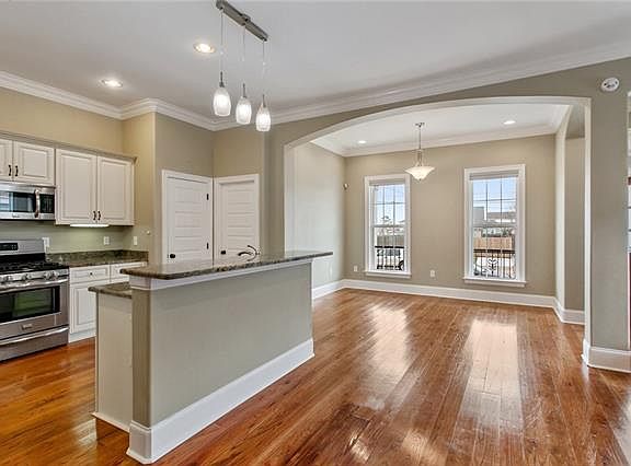 4th image of 5232 Music St