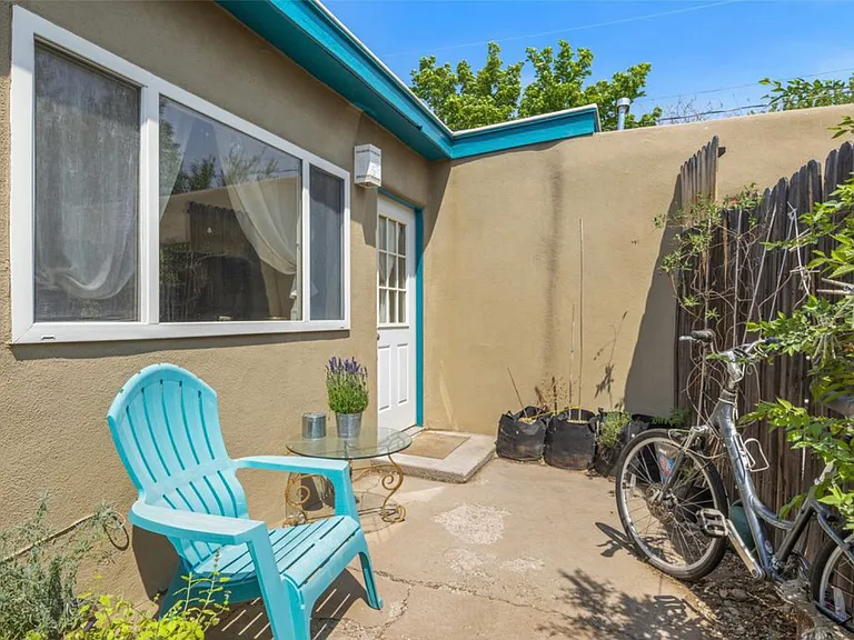 613 Salazar St #C — Photo 7