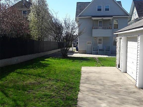 2nd image of 370 Hawley Ave #2