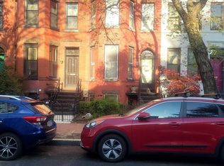 226 10th St SE, Washington, DC 20003