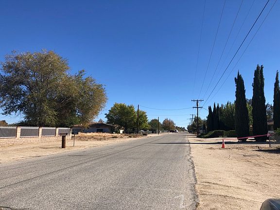 4th image of 10133 E Avenue R6