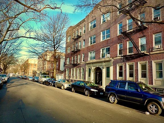2nd image of 1101 Union St #C5