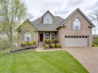 705 Regent Ct, Mount Juliet, TN 37122