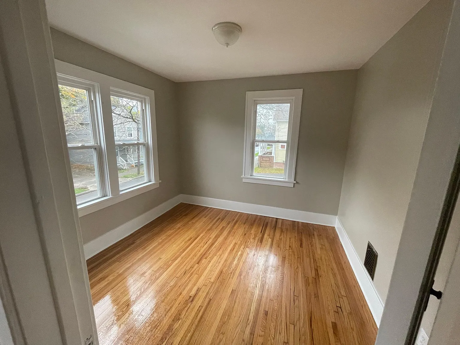 163 Atkinson St — Photo 4