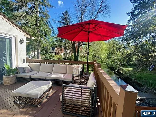 3 bed, 3.5 bath, $5,950 — Photo 2