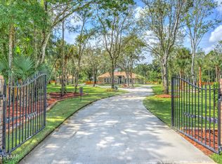 2041 Red Robin Dr, Port Orange, FL 32128