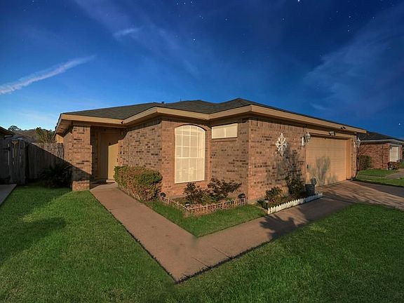 2nd image of 12814 Rockford Dr