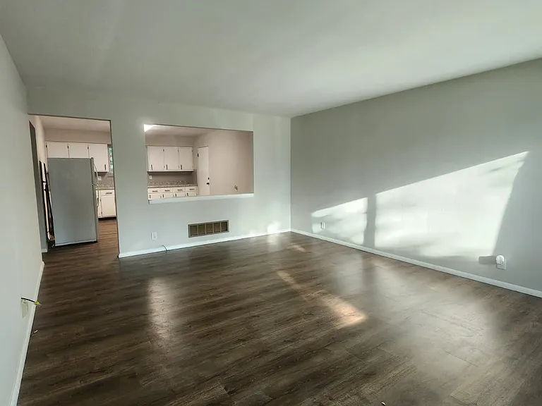 922 S 74th St #920 — Photo 5