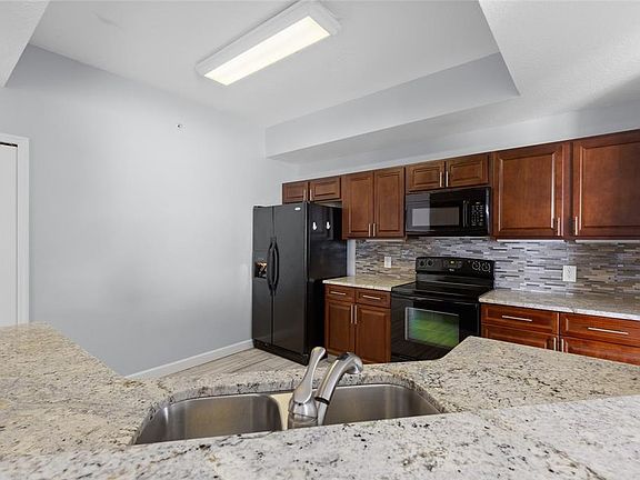 4th image of 6336 BUFORD STREET #801