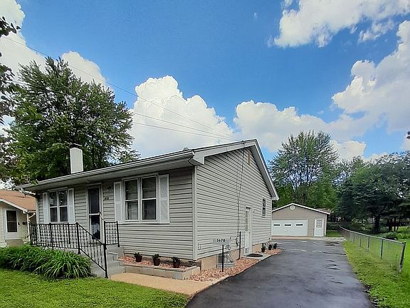 2nd image of 3670 Long Dr