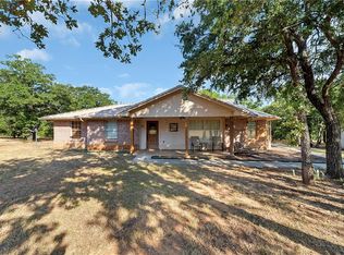 554 Spring Valley Rd, Paradise, TX 76073