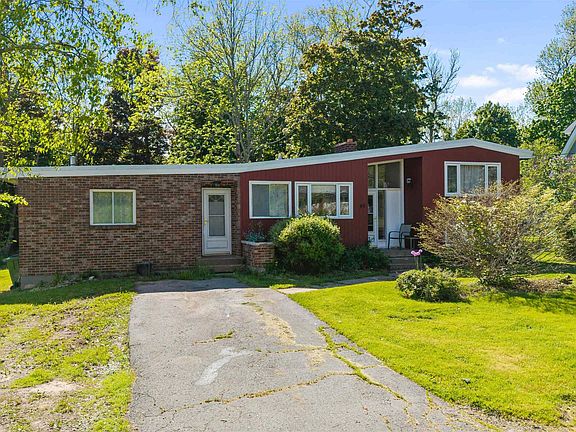 3rd image of 45 Patterson St