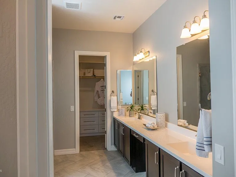 9775 W Rowel Rd — Photo 12