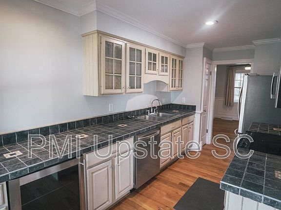 3rd image of 900 N Main St Unit 22