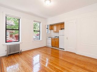 25-20 42nd St #5A, Astoria, NY 11103