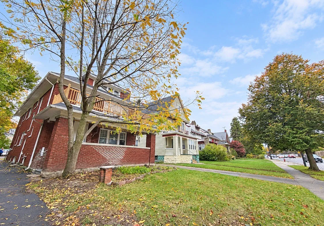 3 bed, 1575 sqft, $1,750 — Photo 1