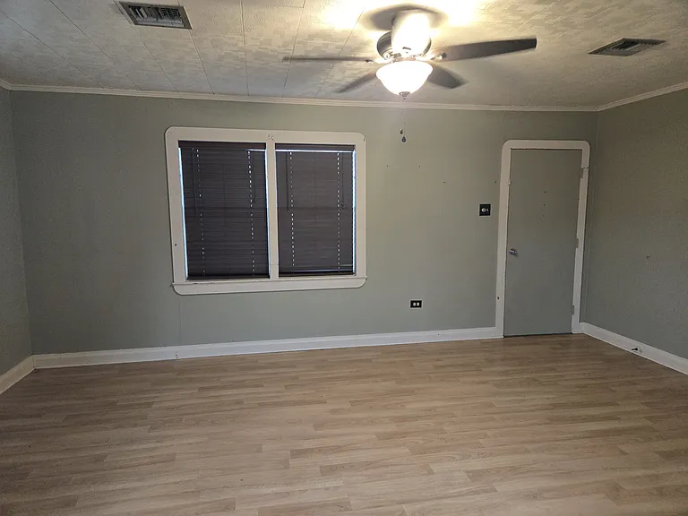 400 Tiger Dr — Photo 7