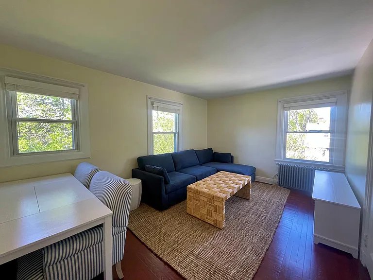 45 Woodlawn Ave #3 — Photo 8