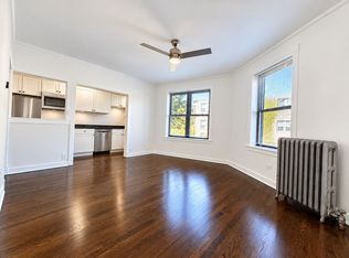 6657 N Clark St #1633-41, Chicago, IL 60626