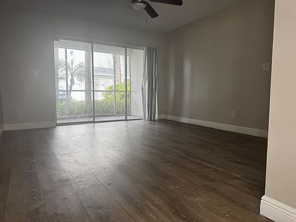 5th image of 5646 Rock Island Rd Unit 200-1