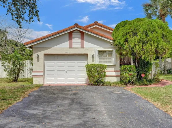 13525 NW 5th Court, Plantation, FL 33325