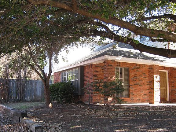 2nd image of 5217 Brettenmeadow Dr