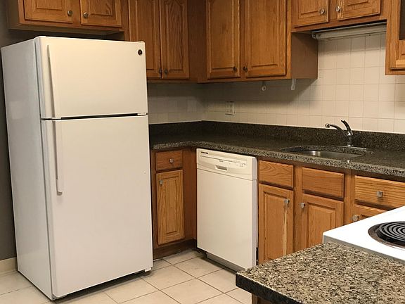 Newly renovated kitchen with granite counter tops, freshly painted , spacious